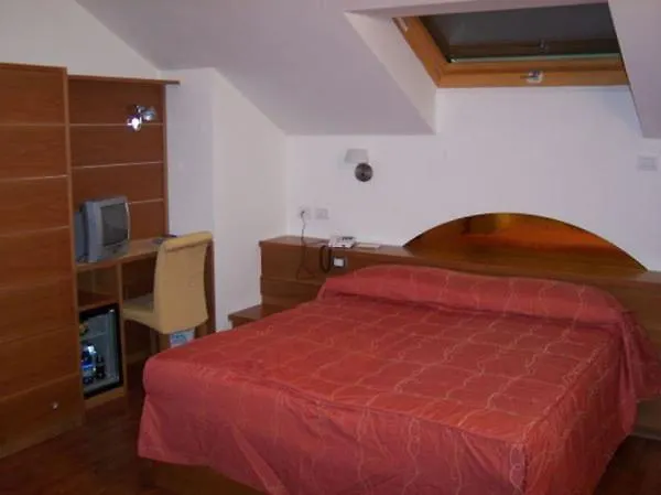 פלטרה Hotel Ristorante La Casona